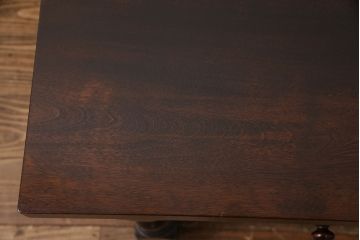 中古美品　松本民芸家具　ワンランク上の贅沢な空間にぴったりな風格漂うナイト卓子(サイドテーブル)(R-049448)