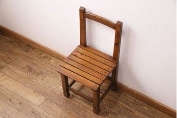アンティーク家具　ヒノキ材　素朴な風合いが魅力!レトロな雰囲気を醸しだす木製チェア(椅子、板座チェア、スクールチェア)(R-049453)
