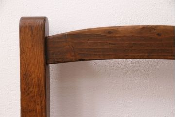 アンティーク家具　ヒノキ材　素朴な風合いが魅力!レトロな雰囲気を醸しだす木製チェア(椅子、板座チェア、スクールチェア)(R-049453)