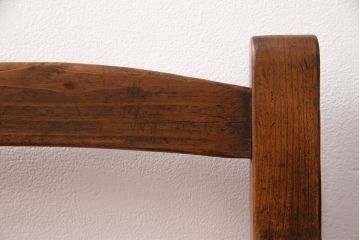 アンティーク家具　ヒノキ材　素朴な風合いが魅力!レトロな雰囲気を醸しだす木製チェア(椅子、板座チェア、スクールチェア)(R-049453)