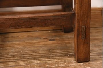 アンティーク家具　ヒノキ材　素朴な風合いが魅力!レトロな雰囲気を醸しだす木製チェア(椅子、板座チェア、スクールチェア)(R-049453)