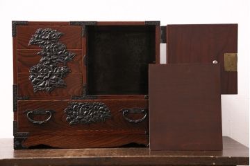中古　門間箪笥店(門間屋)　仙台箪笥　木地呂塗り　弐番　小ぶりながら存在感と重厚感のある小箪笥(卓上収納、小物収納、小引き出し)(定価約19万4千円)(R-049454)