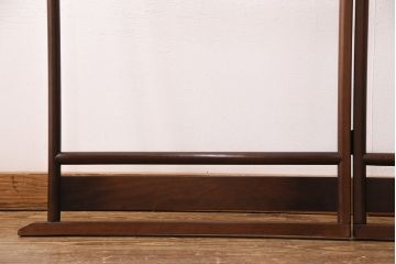アンティーク雑貨　昭和中期　カツラ材　シンプルなデザインで取り入れやすい衣桁(衣装掛け、着物掛け、ハンガーラック)(R-049455)