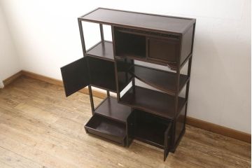 和製アンティーク　時代物　シンプルなつくりが品の良さを高めるカリン材製飾り棚(茶棚、収納棚、花梨材)(R-049459)