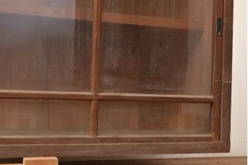 和製アンティーク　シンプルなつくりの収納棚(ガラスケース、キャビネット、サイドボード)(R-049465)