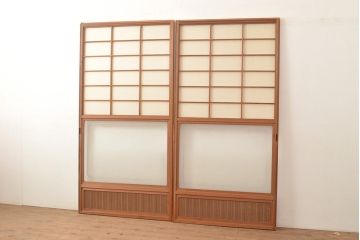 アンティーク建具　昭和中期　レトロガラス入り　腰板がアクセントの障子戸2枚セット(建具、引き戸、ガラス帯戸)(R-049466)