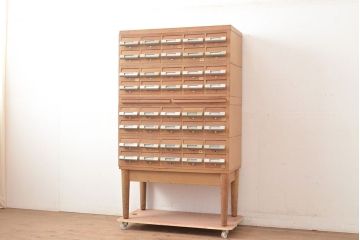 レトロ家具　昭和レトロ　KIHARA　小物収納にうってつけのナラ材製ネームプレート付きカードケース(引き出し、チェスト、図書館、図書室、店舗什器)(R-049472)