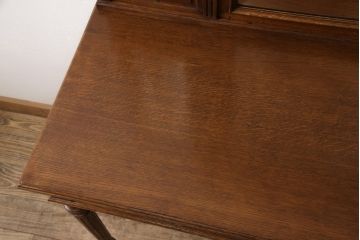 アンティーク家具　イギリスアンティーク　クラシカルな佇まいが魅力!三面鏡にもなるドレッサー(鏡台、化粧台、ミラー)(R-049473)