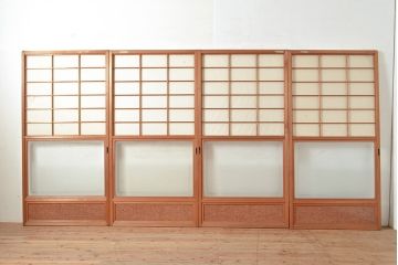 アンティーク建具　昭和中期　レトロガラス入り　腰板の木目がおしゃれなアクセントの障子戸4枚セット(建具、引き戸)(R-049481)