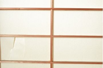 アンティーク建具　昭和中期　レトロガラス入り　腰板の木目がおしゃれなアクセントの障子戸4枚セット(建具、引き戸)(R-049481)