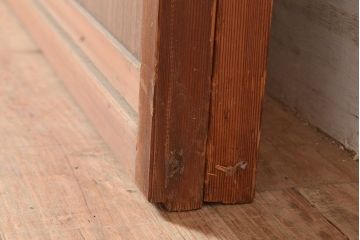 アンティーク建具　昭和中期　レトロガラス入り　腰板がアクセントの障子戸2枚セット(建具、引き戸、ガラス帯戸)(R-049482)