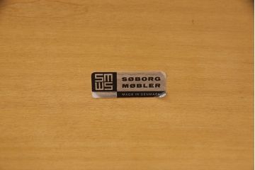 北欧ビンテージ　SOBORG MOBLER社製(ソボーモブラー) 　デンマークより入荷!グリーンのファブリックとチーク材の持つ温かみが魅力のオットマン(フットスツール、チェア、ヴィンテージ)(R-049486)