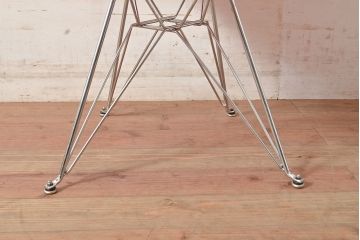 中古　展示品　美品　MODERNICA(モダニカ)　鮮やかなオレンジカラーが空間のアクセントになるシェルチェア(椅子、サイドチェア、ダイニングチェア)(R-049487)