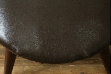 北欧ヴィンテージ　丸みのあるフォルムが愛らしいデンマーク製のオットマン　(R-049490)