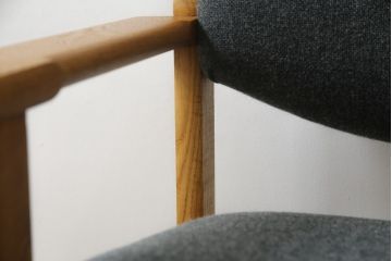 ヴィンテージ家具　北欧家具　デンマーク　シックな雰囲気とオーク材の温かな風合いが魅力的なアームチェア(ダイニングチェア、椅子、ビンテージ)(R-049492)