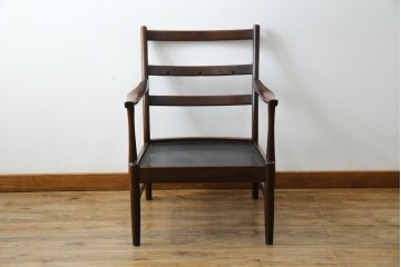 ヴィンテージ家具　北欧家具　デンマーク　ビーチ材　大人の格好いい空間を演出するイージーチェア　(R-049493)