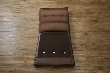 ヴィンテージ家具　北欧家具　デンマーク　ビーチ材　大人の格好いい空間を演出するイージーチェア　(R-049493)