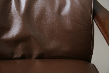 ヴィンテージ家具　北欧家具　デンマーク　ビーチ材　大人の格好いい空間を演出するイージーチェア　(R-049493)