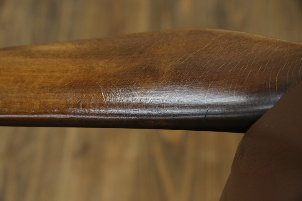 ヴィンテージ家具　北欧家具　デンマーク　ビーチ材　大人の格好いい空間を演出するイージーチェア　(R-049493)