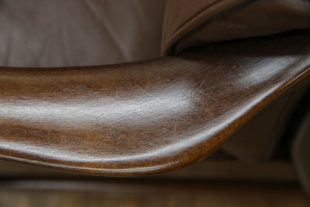 ヴィンテージ家具　北欧家具　デンマーク　ビーチ材　大人の格好いい空間を演出するイージーチェア　(R-049493)