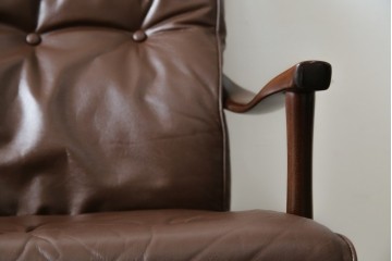 ヴィンテージ家具　北欧家具　デンマーク　ビーチ材　大人の格好いい空間を演出するイージーチェア　(R-049493)