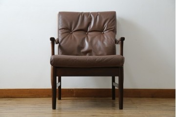 ヴィンテージ家具　北欧家具　デンマーク　ビーチ材　大人の格好いい空間を演出するイージーチェア　(R-049493)