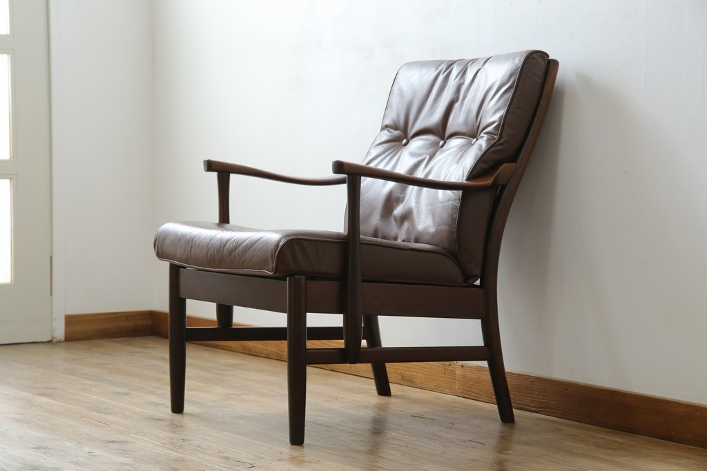 ヴィンテージ家具　北欧家具　デンマーク　ビーチ材　大人の格好いい空間を演出するイージーチェア　(R-049493)