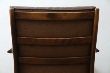 ヴィンテージ家具　北欧家具　デンマーク　ビーチ材　大人の格好いい空間を演出するイージーチェア　(R-049493)