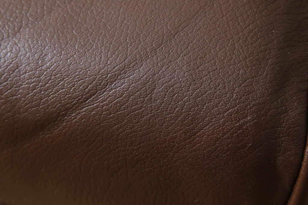 ヴィンテージ家具　北欧家具　デンマーク　ビーチ材　大人の格好いい空間を演出するイージーチェア　(R-049493)