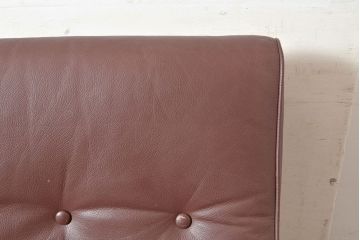 ヴィンテージ家具　北欧家具　デンマーク　ビーチ材　大人の格好いい空間を演出するイージーチェア(アームチェア、ダイニングチェア、椅子、イス、合皮、ビンテージ)(R-049493)