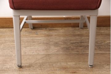 ヴィンテージ家具　アメリカ　渋い赤色が魅力!空間のアクセントになるアームチェア(ダイニングチェア、椅子、ビンテージ)(R-049494)