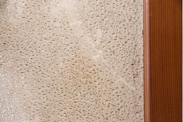 アンティーク建具　昭和レトロな雰囲気を盛り上げる木製ドア(ガラス扉、建具)(R-049504)