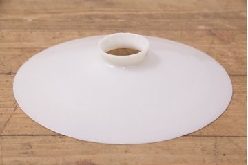 アンティーク照明　レトロな空間を演出するシンプルな吊り下げ照明(ペンダントライト、天井照明、電笠、平笠シェード)(R-049510)