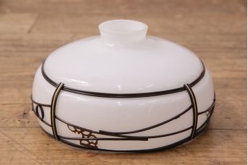アンティーク照明　セルロイド装飾がアクセントの昭和レトロな雰囲気が漂う天井照明(吊り下げ照明、ペンダントライト、シェード)(R-049511)