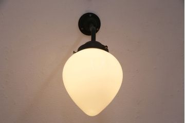 アンティーク照明　昭和初期　蕾のようなシルエットの壁掛け照明(壁付け照明、ウォールライト、ウォールランプ)(R-049514)