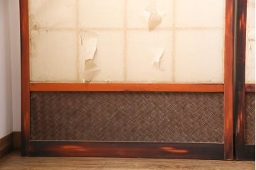 アンティーク建具　昭和初期　漆塗り　希少!腰板の凝ったつくりが魅力の障子戸4枚セット(引き戸、建具)(R-049517)