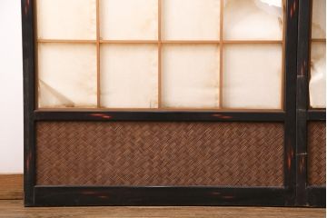 アンティーク建具　昭和初期　漆塗り　希少!腰板の凝ったつくりが魅力の障子戸2枚セット(引き戸、建具)(R-049518)
