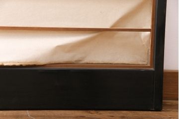 アンティーク建具　昭和中期　漆塗り　和モダンな空間づくりにおすすめの障子戸4枚セット(引き戸、建具)(R-049522)
