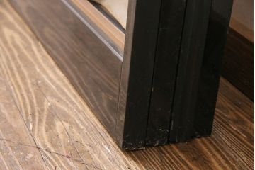 アンティーク建具　昭和中期　漆塗り　和モダンな空間づくりにおすすめの障子戸4枚セット(引き戸、建具)(R-049522)
