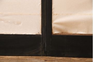 アンティーク建具　昭和中期　漆塗り　和モダンな空間づくりにおすすめの障子戸4枚セット(引き戸、建具)(R-049522)