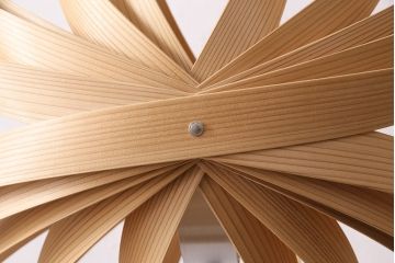 中古　展示品　未使用品　Hanabi-f　花火をモチーフにしたお洒落なスタンドライト(スタンド照明、フロアスタンド)(定価約75000円)(R-049542)