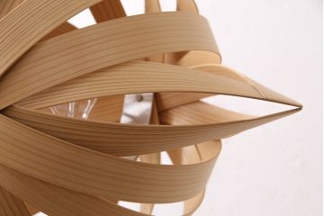 中古　展示品　未使用品　Shuriken-f 手裏剣をモチーフにしたお洒落なスタンドライト(スタンド照明、フロアスタンド)(定価約68000円)(R-049543)