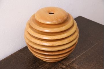 新古　未使用展示品　未使用　照明作家　谷俊幸作　MOCORO(モコロ)　個性的なデザインが目を引くスタンド照明(スタンドライト、卓上照明)(定価約42000円)(R-049544)