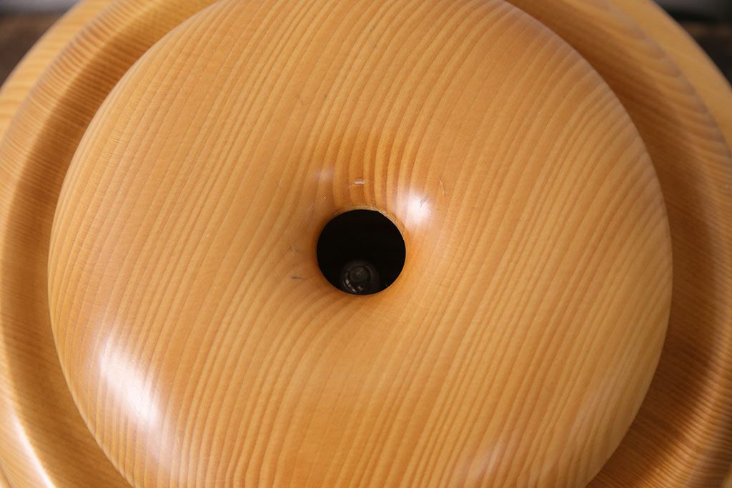 新古　未使用展示品　未使用　照明作家　谷俊幸作　MOCORO(モコロ)　個性的なデザインが目を引くスタンド照明(スタンドライト、卓上照明)(定価約42000円)(R-049544)