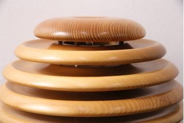 新古　未使用展示品　未使用　照明作家　谷俊幸作　MOCORO(モコロ)　個性的なデザインが目を引くスタンド照明(スタンドライト、卓上照明)(定価約42000円)(R-049544)