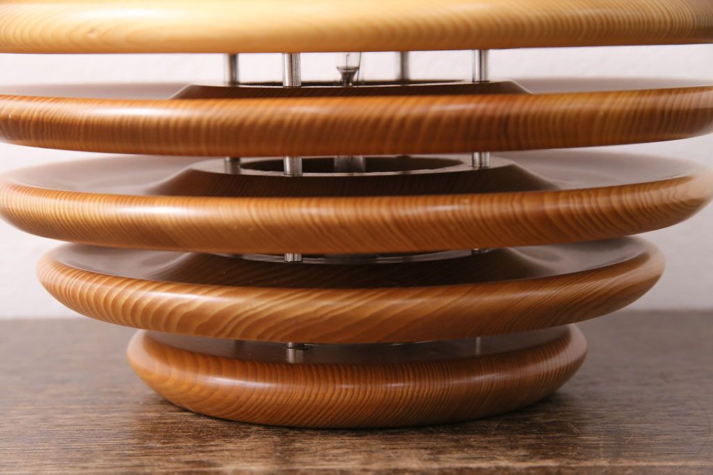 新古　未使用展示品　未使用　照明作家　谷俊幸作　MOCORO(モコロ)　個性的なデザインが目を引くスタンド照明(スタンドライト、卓上照明)(定価約42000円)(R-049544)