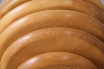 新古　未使用展示品　未使用　照明作家　谷俊幸作　MOCORO(モコロ)　個性的なデザインが目を引くスタンド照明(スタンドライト、卓上照明)(定価約42000円)(R-049544)