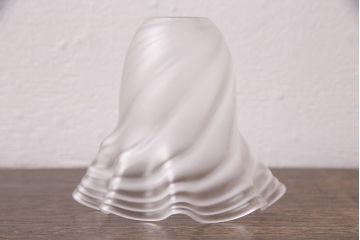ビンテージ照明　高級品　真鍮製　イギリスよりやってきました!凝った装飾に目を奪われるスタンド照明(スタンドライト、卓上照明、ヴィンテージ)(R-049545)
