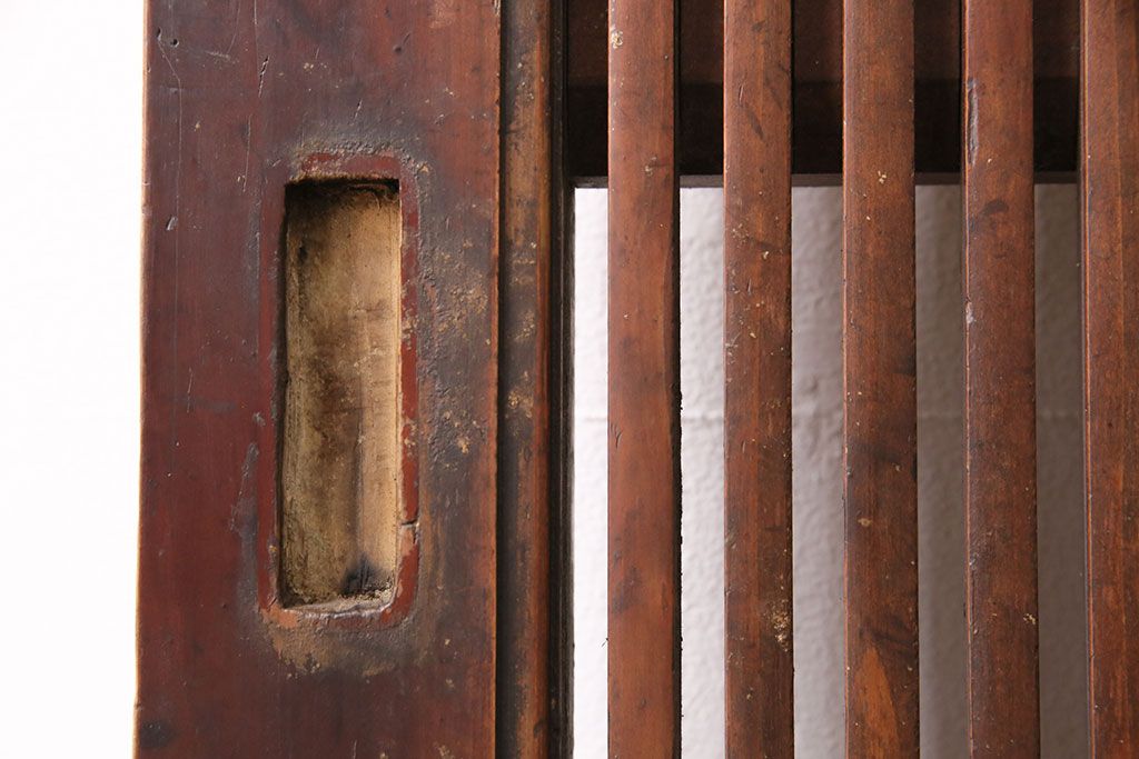 アンティーク建具　腰板ケヤキ材・その他ヒノキ材　明治期の古い蔵戸(格子戸、玄関戸、引き戸、建具)(R-049547)
