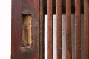 アンティーク建具　腰板ケヤキ材・その他ヒノキ材　明治期の古い蔵戸(格子戸、玄関戸、引き戸、建具)(R-049547)
